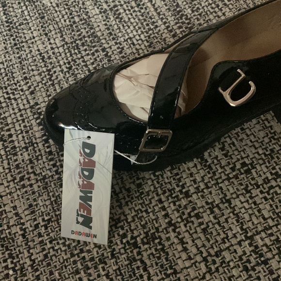 Mary Jane buckle size 8 - Picture 9 of 9